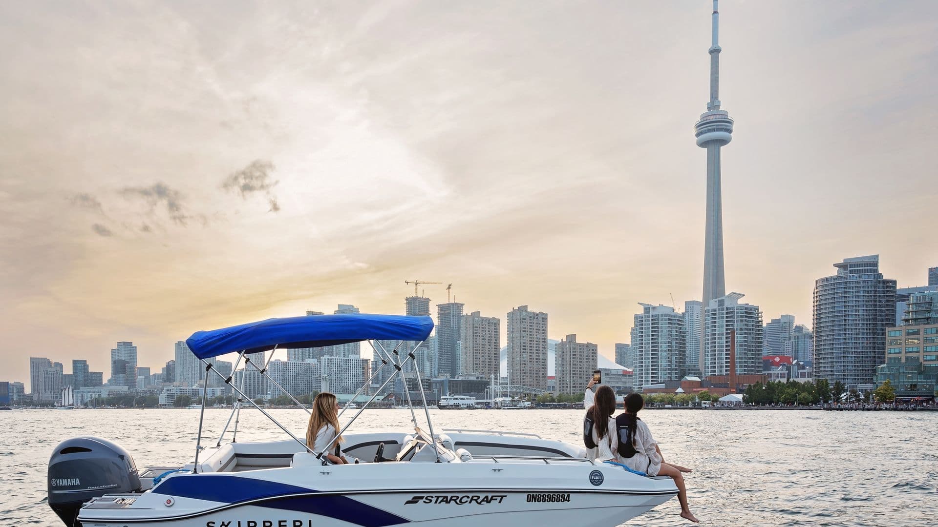 Skipperi on Lake Ontario, Toronto