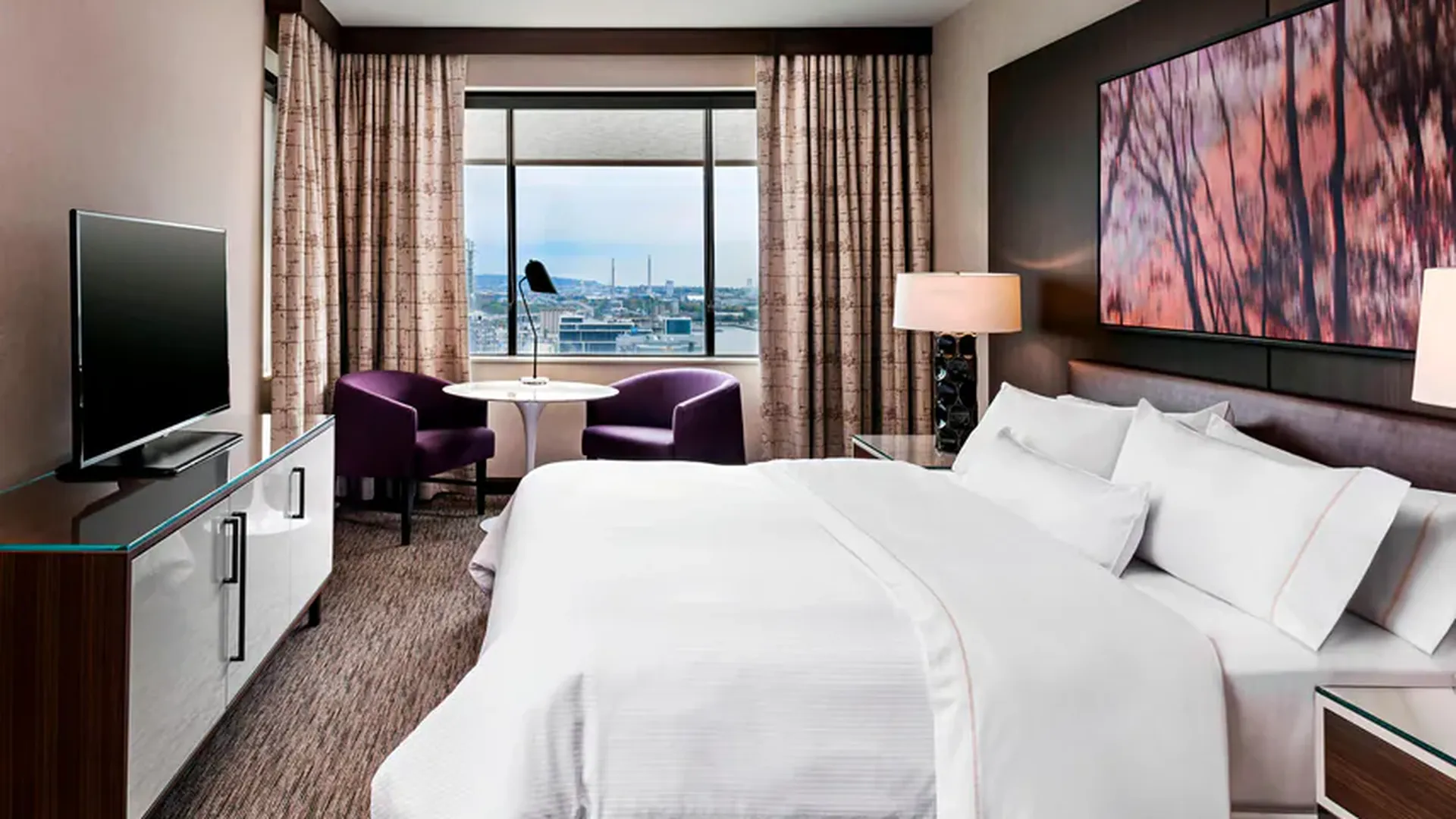 Hotel room with king bed in downtown Toronto